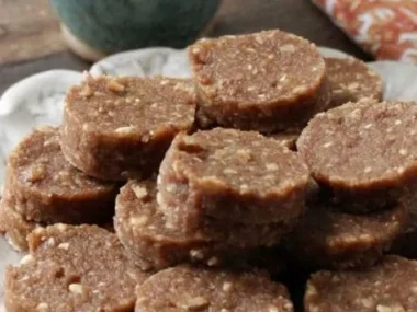 Homemade Apple Crisp Dog Treats for a healthy pet snack