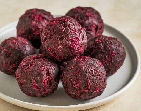 Healthy Banana and Beetroot Balls treats for dogs