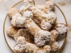 Delicious banana bites with carob and coconut ingredients