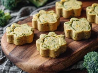 Healthy Broccoli & Chicken Dog Treats for your pet