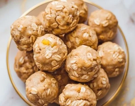 No-Bake Apple Cinnamon Dog Treats recipe for homemade dog treats