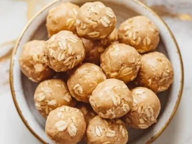 Homemade peanut butter dog treats for healthy dog snacks