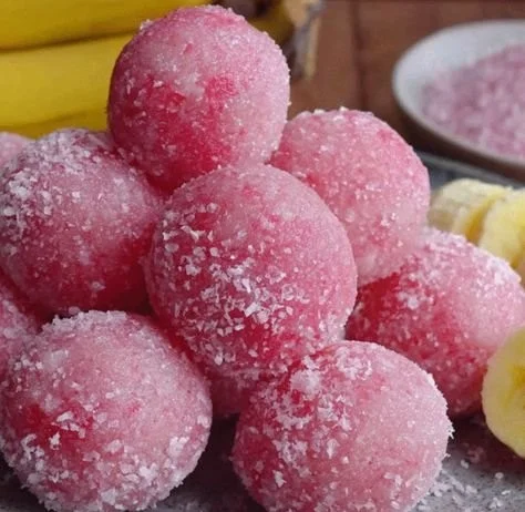 Delicious strawberry and banana frozen balls for dogs
