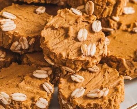 No-bake peanut butter and pumpkin dog treats in a bowl