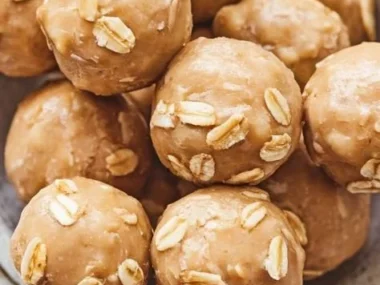 Healthy homemade peanut butter oat balls for dogs