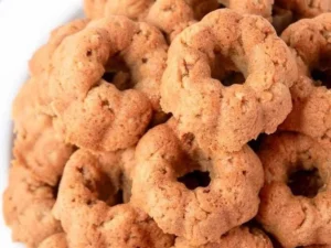 Mini peanut butter bundt cakes designed for dogs, healthy and tasty treats