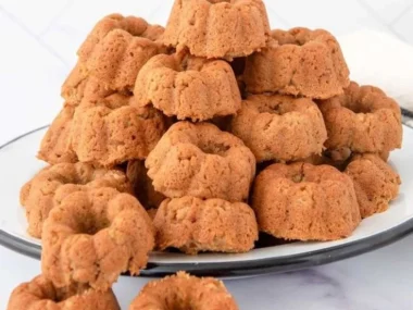 Mini Peanut Butter Bundt Cakes for dogs, perfect homemade treats