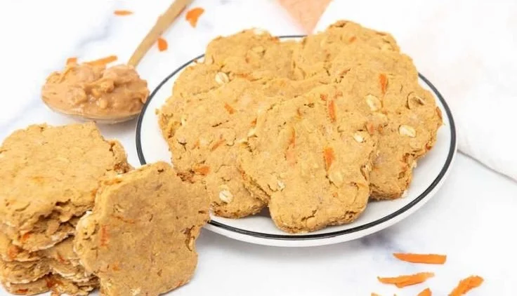 Homemade Peanut Butter Carrot Dog Treats for healthy dog snacks